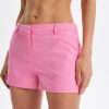 Noami Short 13